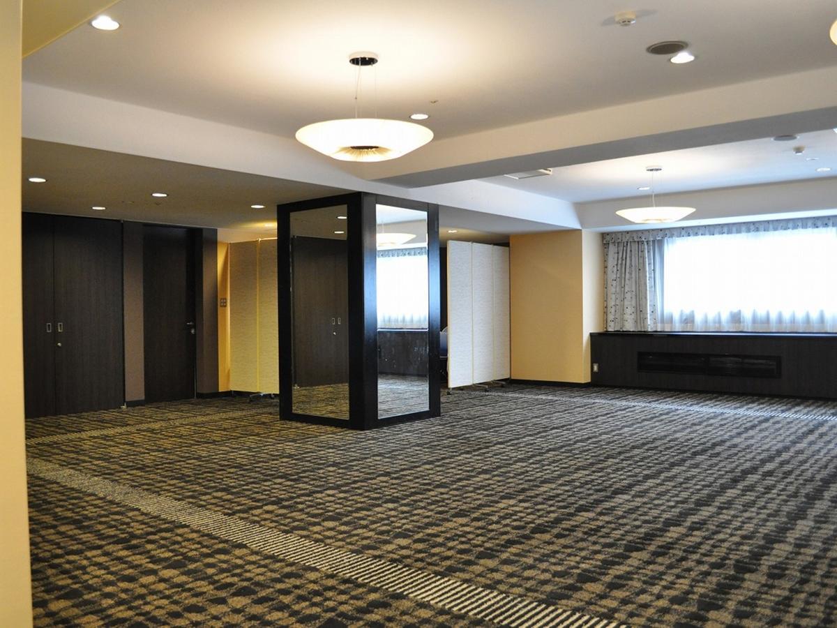 Apa Hotel Toyama Ekimae Exterior photo